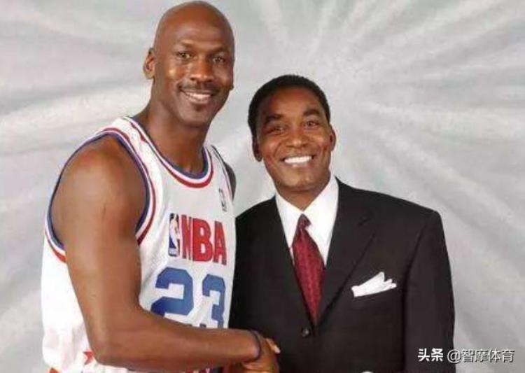 nba历史谁最厉害前十名「NBA历史八大宿敌詹姆斯两度上榜一人对抗整个东部」