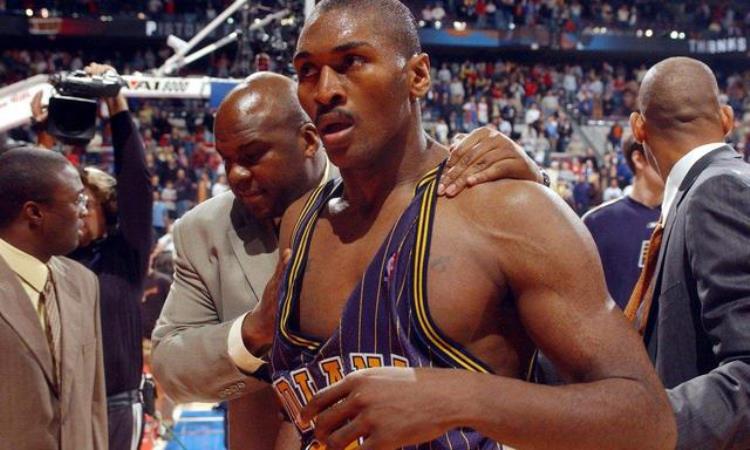 nba的打架事件「热血喷张NBA十大打架事件逼王伯德终被揍」