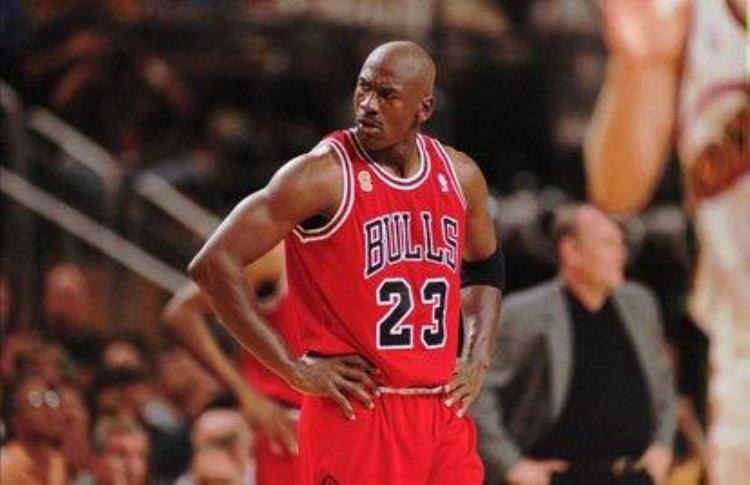 乔丹走后公牛战绩「NBA版盛极而衰乔丹走后公牛再无明星分卫马刺20年强队变鱼腩」