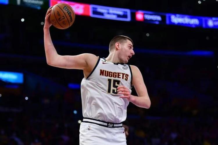 现役nba最厉害的十个人「现役球星巅峰时期最强的10人罗斯上榜库里仅第三哈登第八」