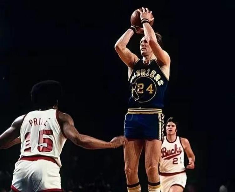 nba夺冠最多球员「NBA史上夺冠最多的5大豪门湖人靠引援勇士靠射手邓肯太伟大」