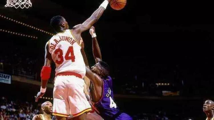 nba十大最难破的记录「NBA十大难以打破的纪录单场惊人的370分和尴尬的37分」