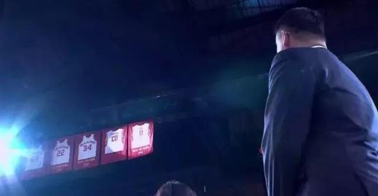 nba1号球衣「NBA球衣号码一号码背后蕴含着怎样的故事」