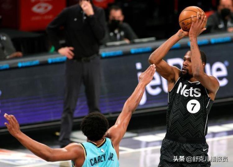 一杆进两个球「有人说只要一节进两个球一场就是8个为何很多NBA球员做不到」