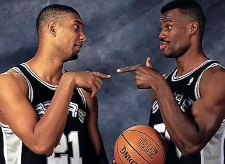 nba史上最强队伍「美媒评NBA史上队史阵容最强的六队湖人绿军皆上榜公牛仅第五」