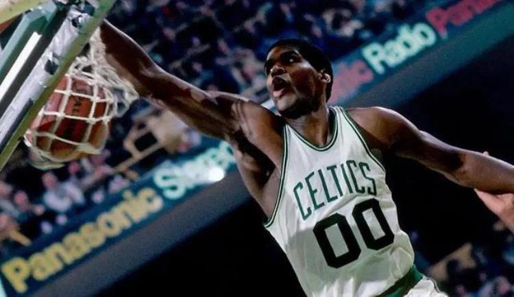 nba历史篮板榜前十「NBA历史前场篮板前十第一真正的前板之王大虫飞猪都望尘莫及」