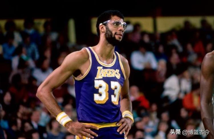 nba历史前十名「NBA历史前十人选已高度固化现役詹姆斯和库里有资格入围」