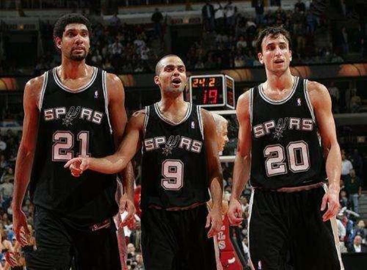 乔丹走后公牛战绩「NBA版盛极而衰乔丹走后公牛再无明星分卫马刺20年强队变鱼腩」