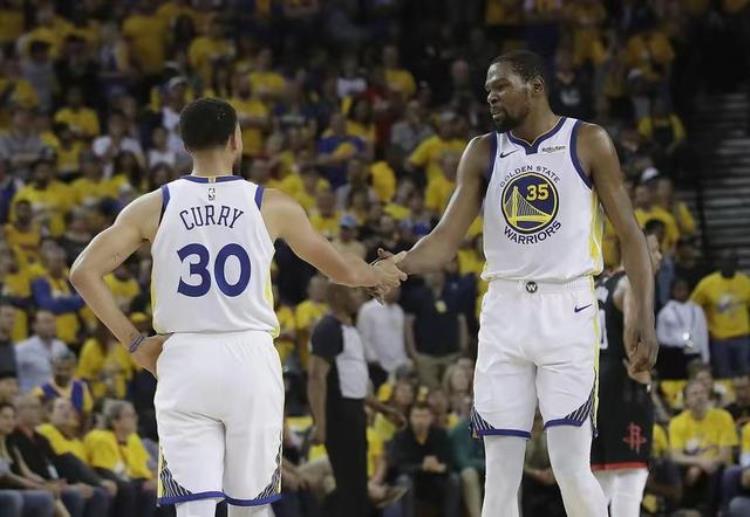 nba史上最强队伍「美媒评NBA史上队史阵容最强的六队湖人绿军皆上榜公牛仅第五」