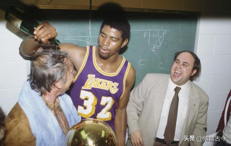 nba历史前十名「NBA历史前十人选已高度固化现役詹姆斯和库里有资格入围」