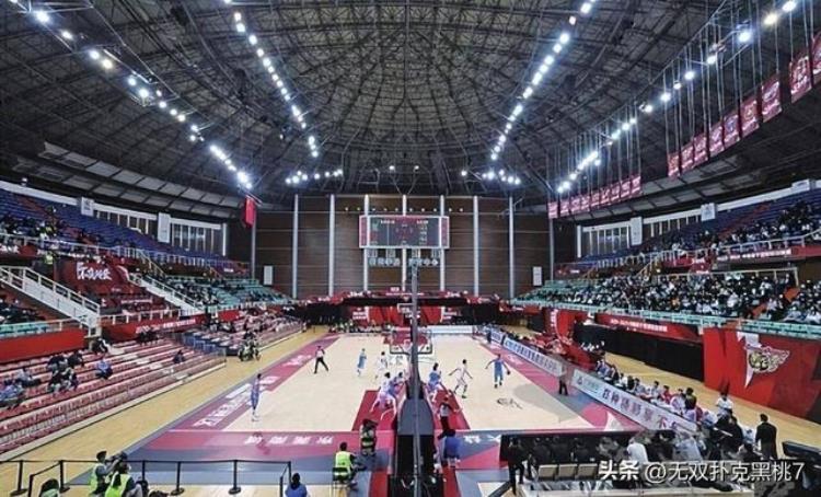 中国有几个nba级别的球馆「目前中国有多少NBA级别的篮球馆我们一起看看」