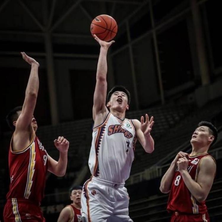 郭昊文去nba「拒绝回国就是要打NBA郭昊文真可以」