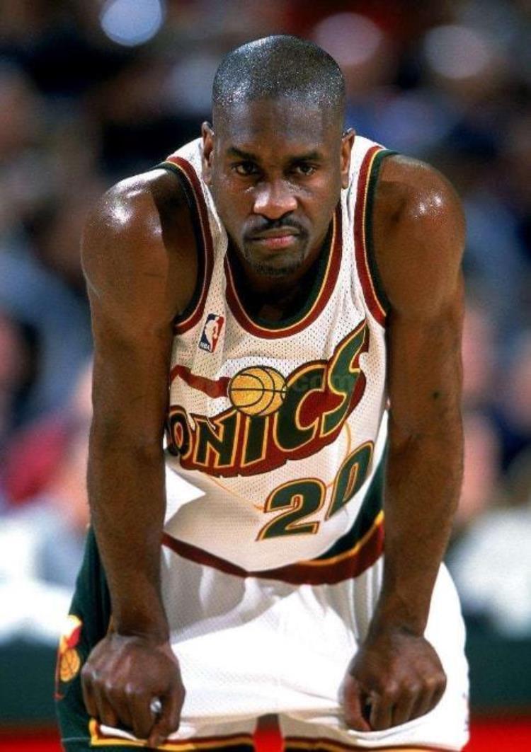 nba最强自由球员「如果让你自由组合NBA哪5人一起算是最强攻防一体阵容」
