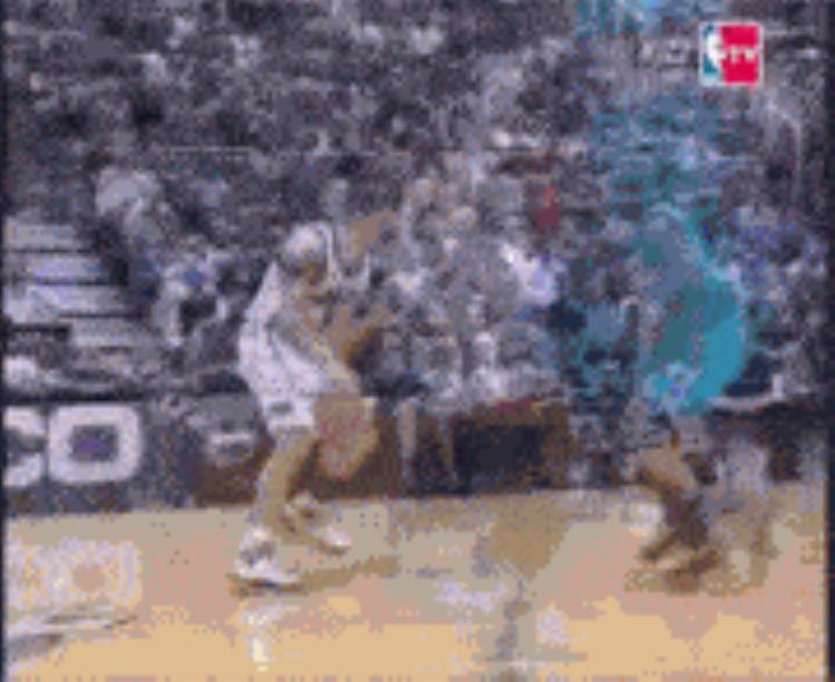 德隆哪年选秀「兑现承诺德隆回归NBA担任全明星新秀赛中其中一支球队教练」