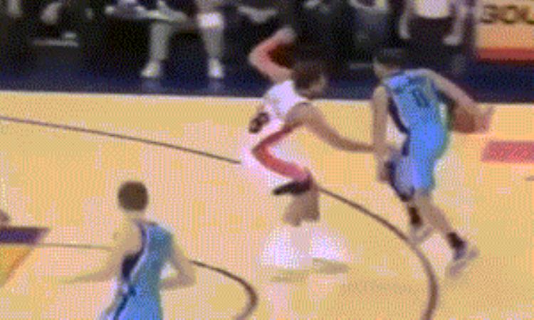 德隆哪年选秀「兑现承诺德隆回归NBA担任全明星新秀赛中其中一支球队教练」