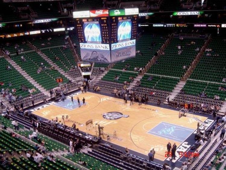掘金篮球场「NBA4大魔鬼主场去掘金容易有高原反应开拓者在地图另一个角落」