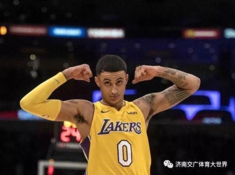 美国男篮输给西班牙「NBA美国男篮战胜西班牙队塔克脚踝受伤退出美国男篮」