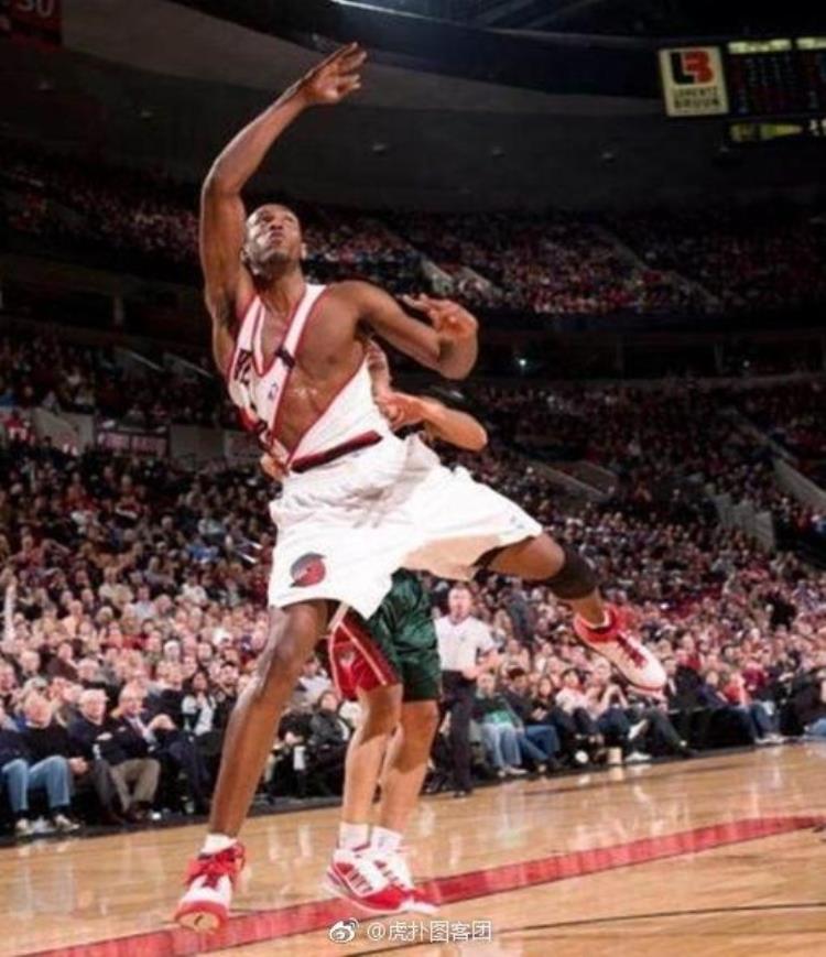 阿迪达斯nba球衣真假对比「没有对比就没有伤害看看曾经的阿迪版NBA球衣质量」