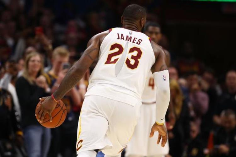 阿迪达斯nba球衣真假对比「没有对比就没有伤害看看曾经的阿迪版NBA球衣质量」