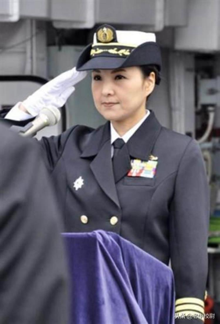 打破男性垄断领域日本第一位女舰长上任这是一大进步