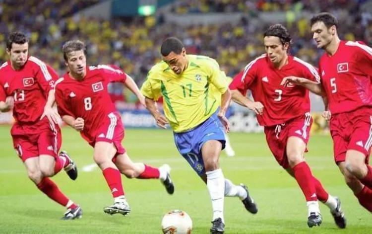 足球王国五星巴西1990年到2020年的锋线制造