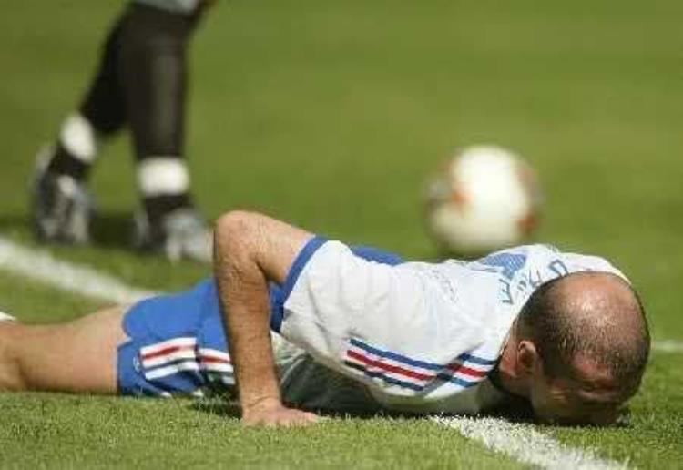 伤病猛如虎还记得02世界杯的法国队么冠军大热为何成了病猫