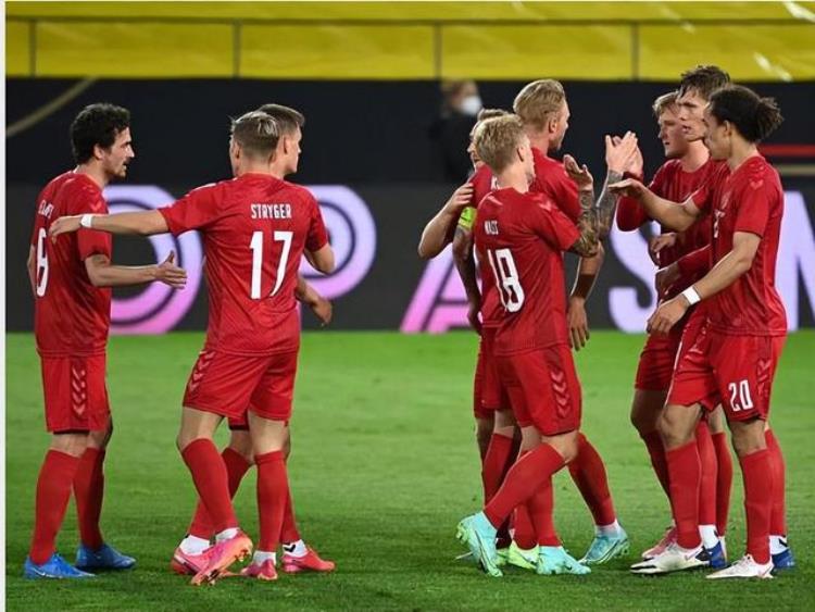 世界杯小组赛第2轮法国队vs丹麦队