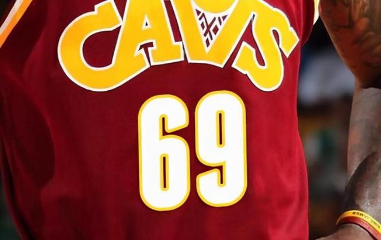 NBA十大不可触碰的禁忌:禁止球员和啦啦队恋爱绝不能穿69号球衣