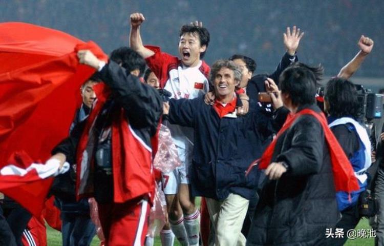 19年前今天国足胜阿曼进军世界杯经典庆祝瞬间你还记得吗