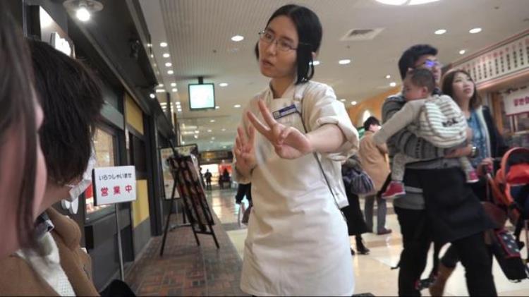 日本为了鼓励生育生三胎给500000日元