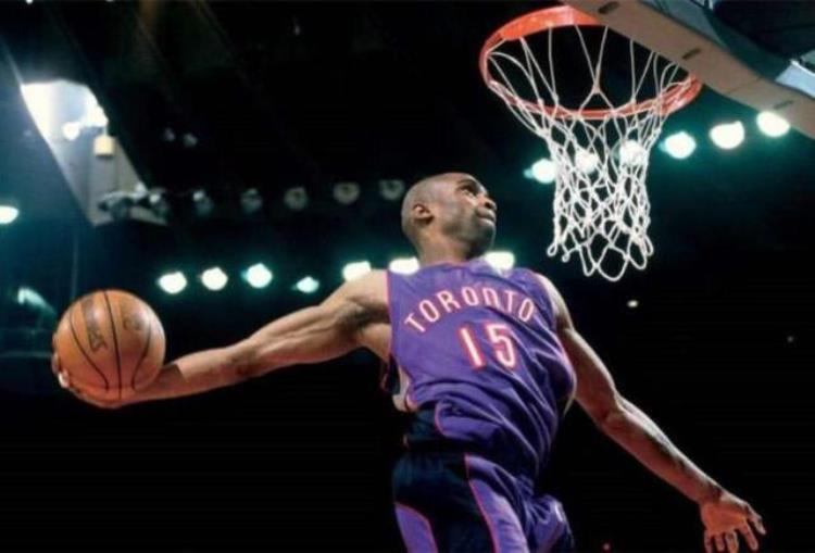 生涯扣篮2000次有多难翻遍NBA74年历史只有三位大神做到