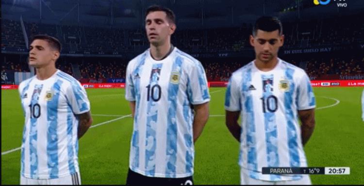 世预赛梅西点球破门中柱桑切斯扳平阿根廷主场11平智利