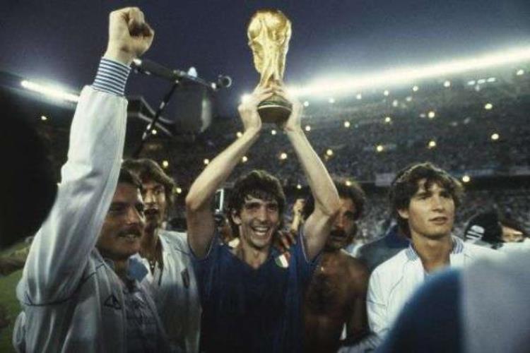 1982年世界杯金靴意大利传奇球星保罗罗西去世