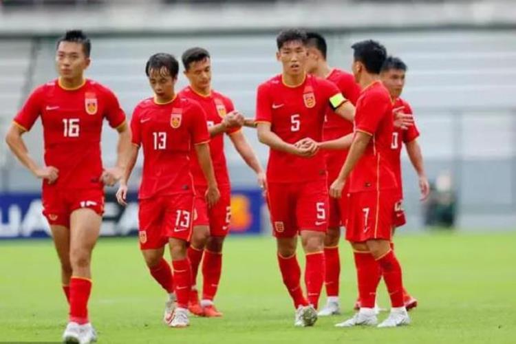中国足球或许在4年之后凭借海外年轻球员出现在2026世界杯上