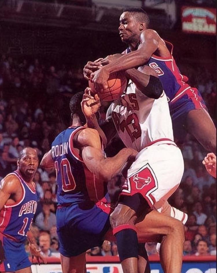 NBA打架最强5人组兰比尔成黑手流派鼻祖约翰逊是黑带高手