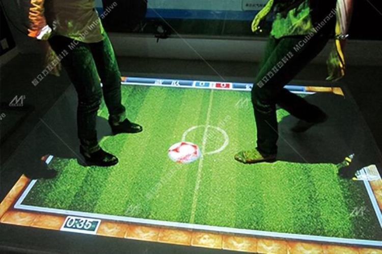 运动主题游戏设备智立方体感足球打造室内世界杯赛