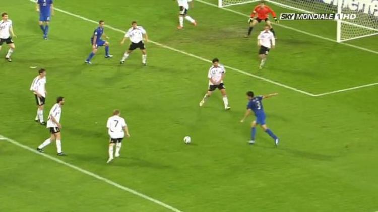 14年前那场世界杯经典里皮派上四前锋最后3分钟2球绝杀