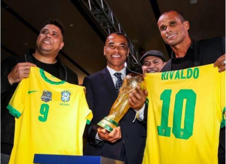 大罗化身预言帝直言巴西队世界杯夺冠并点出核心优势所在