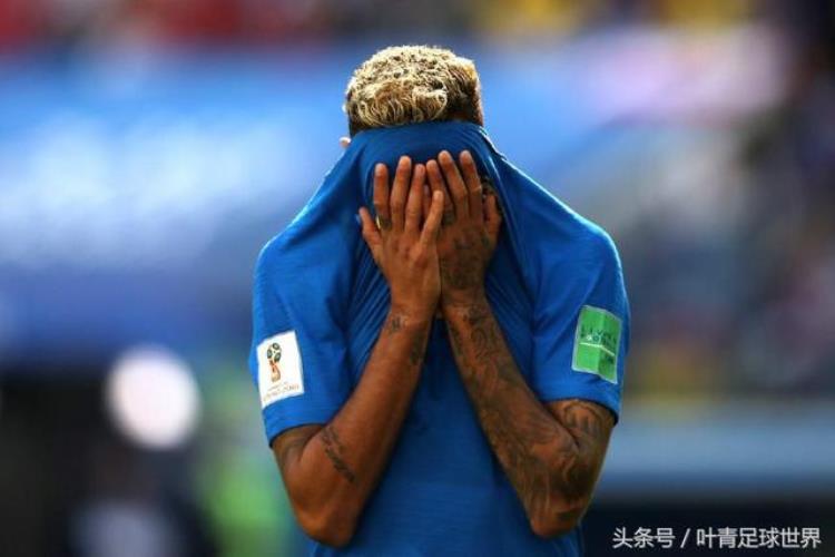 世界杯动容一幕内马尔跪地掩面大哭尽情释放压力