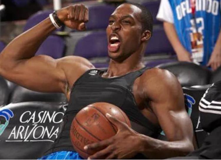 詹姆斯的麒麟臂「NBA最美麒麟臂只有5位詹皇没法上榜霍华德肌肉如同充气」