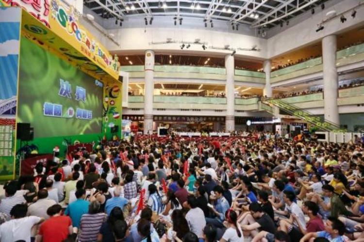 香港参加世界杯「香港球迷在家看世界杯太贵于是采用了这招」
