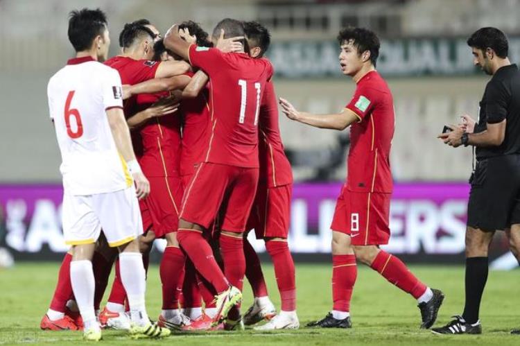 武磊破门为国足取得领先 打破进球荒,从武磊的第三球谈中国足球的未来
