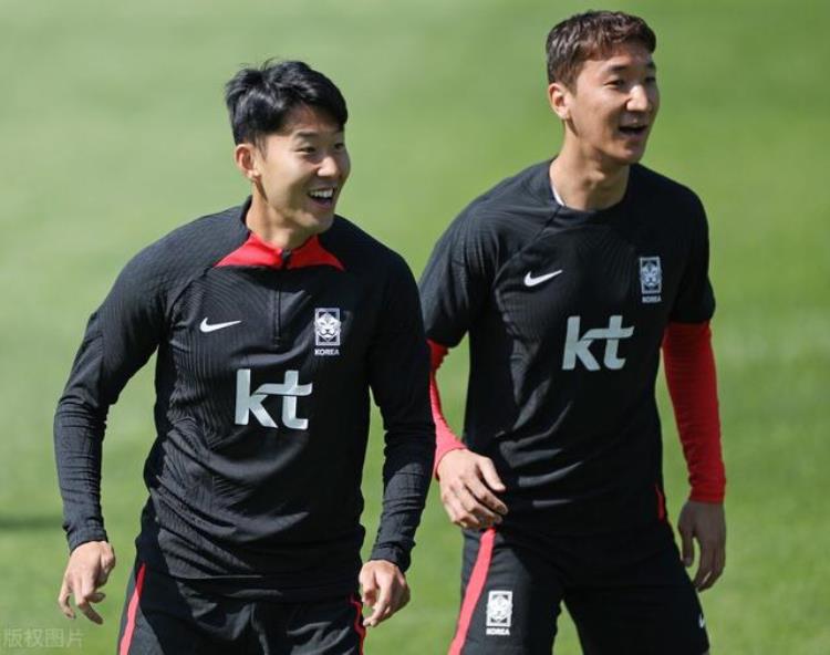韩日男足能进世界杯八强中超至少有十支球队能进世界杯