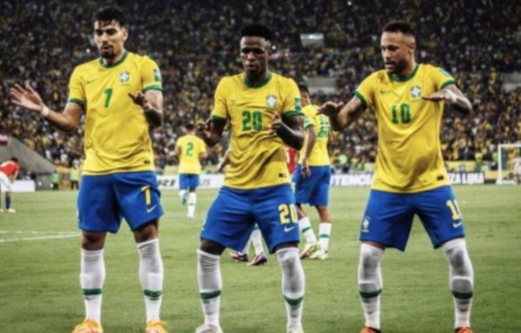 巴西队世界杯主力阵容浮现英超双铁腰坐镇内马尔领衔热苏斯冲锋