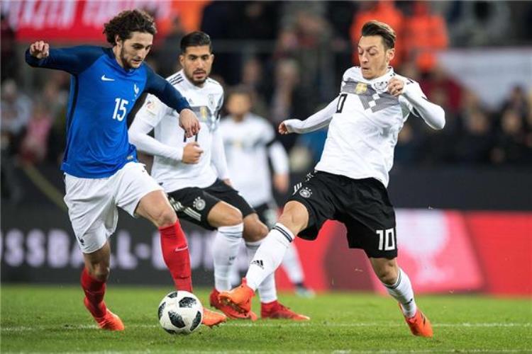 德国队赢了「厉害了德国队2017年全年不败今晨压哨平法国」