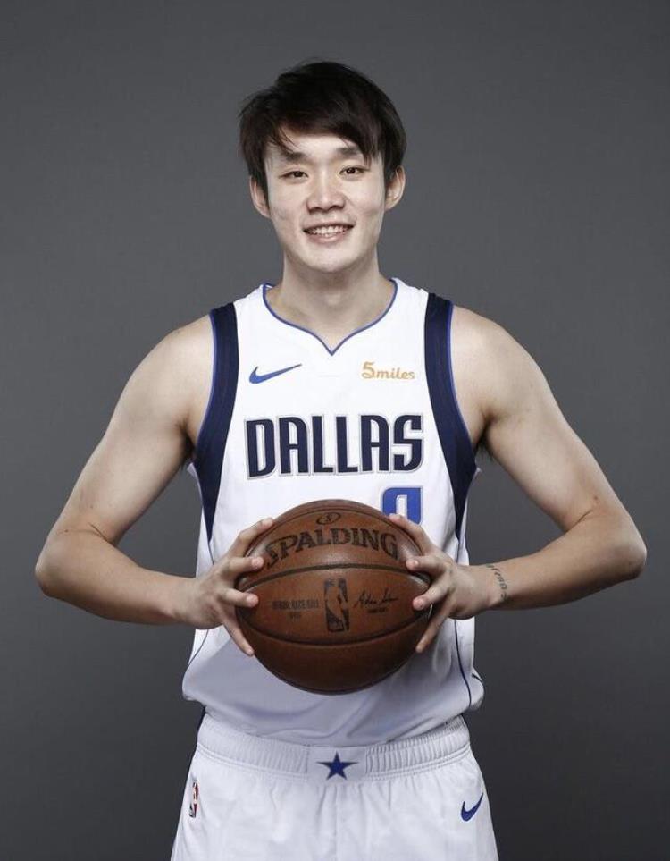 中国篮球队员进入NBA有哪些「中国篮球运动员中进入过NBA的有哪些不像你想的那么少」