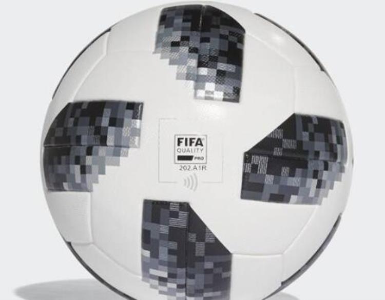 世界杯var判罚「世界杯用上黑科技足球内含VAR技术芯片误判情况将不存在」
