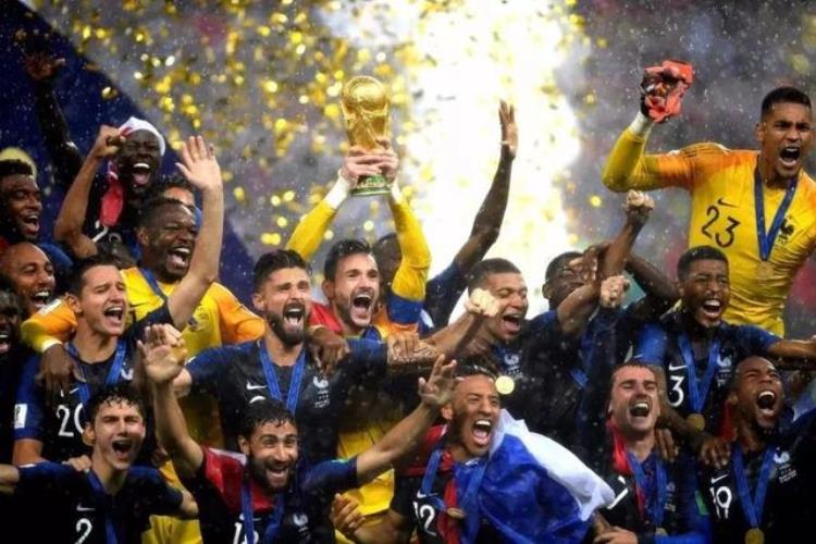 94年世界杯哥伦比亚埃斯科巴把球踢进自家门回国后遭12枪杀害