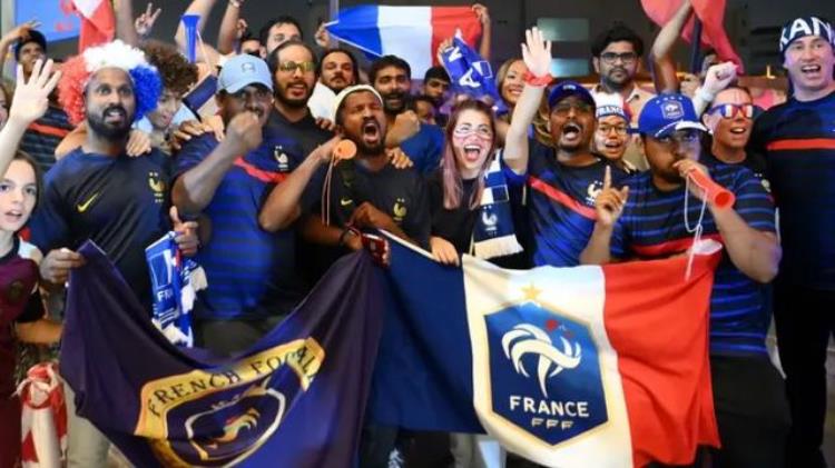 卡塔尔世界杯 劳工「浩瀚体育印度球迷占领世界杯卡塔尔否认雇当地劳工气氛组」