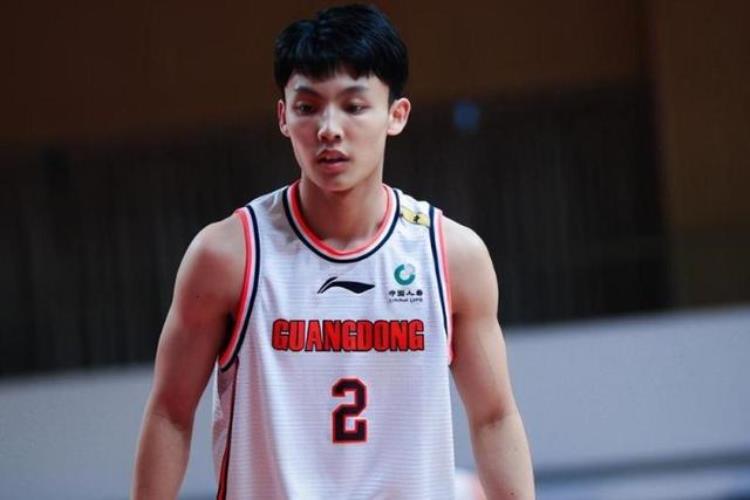 来自广东本土的十大篮球手是谁「来自广东本土的十大篮球手」